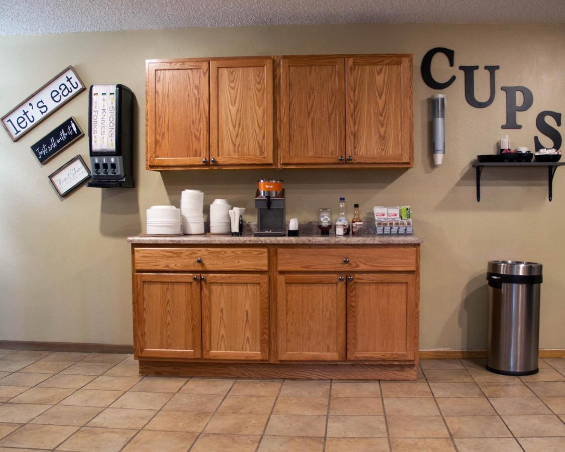 New Victorian Inn & Suites-Norfolk Bagian luar foto