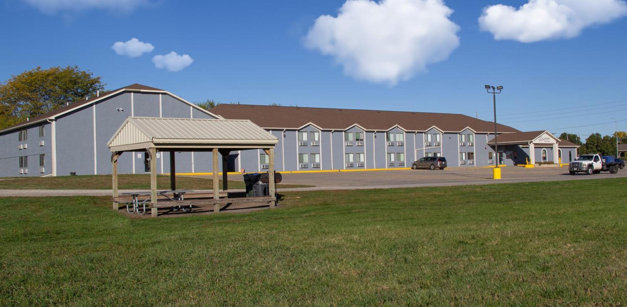 New Victorian Inn & Suites-Norfolk Bagian luar foto