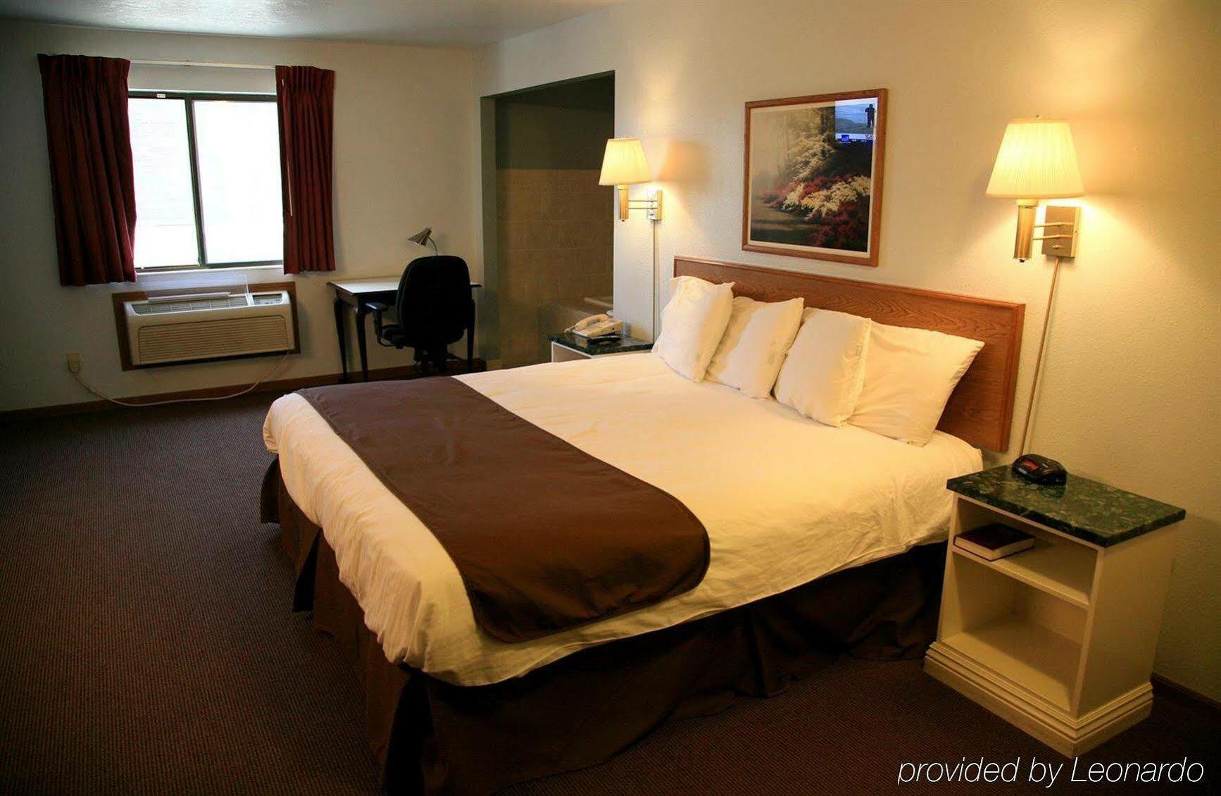New Victorian Inn & Suites-Norfolk Bagian luar foto